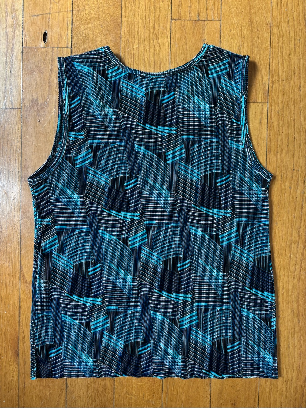 Women’s Sleeveless Vintage Tank in Teal Geometric Print Medium